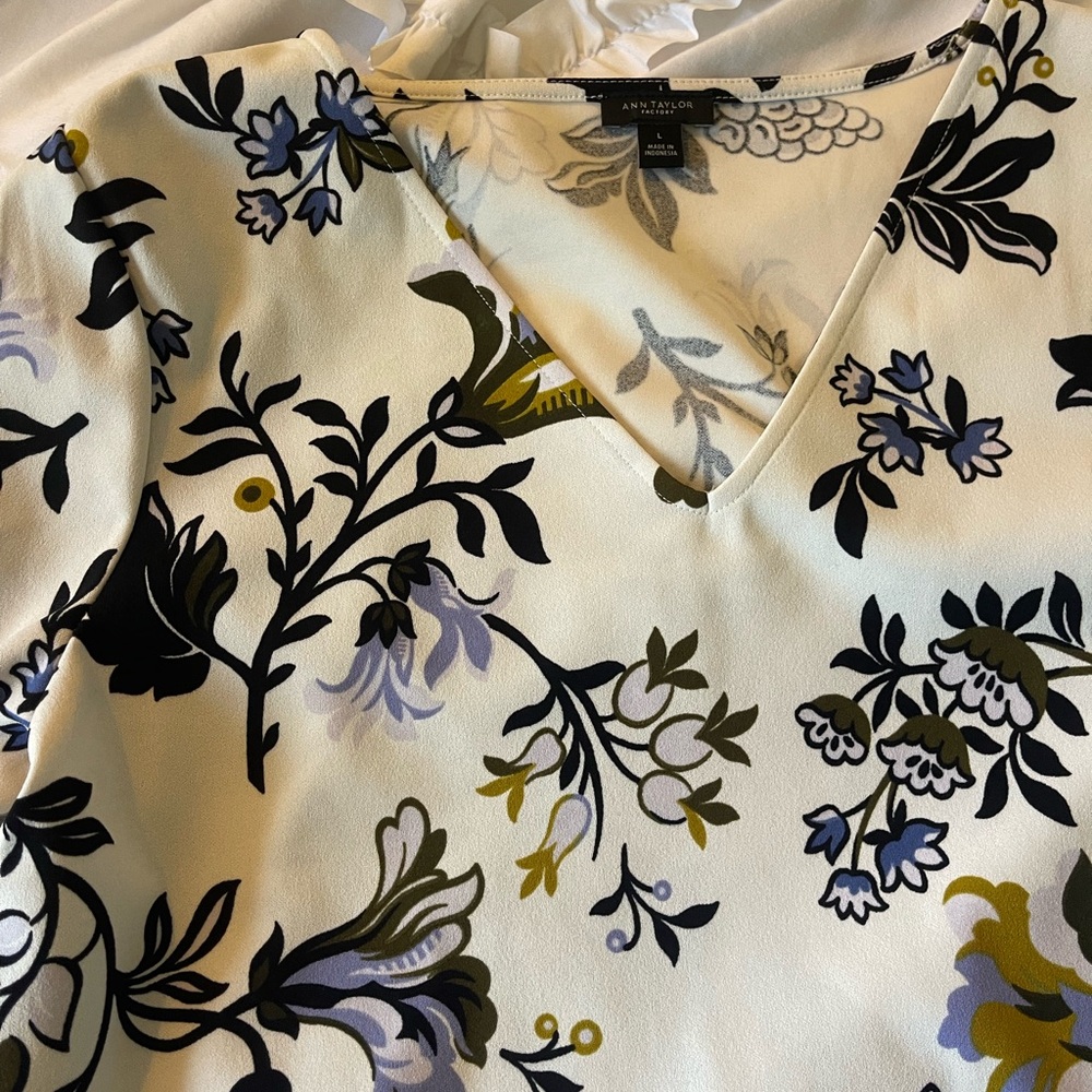 Ann Taylor Floral Pattern Blouse
